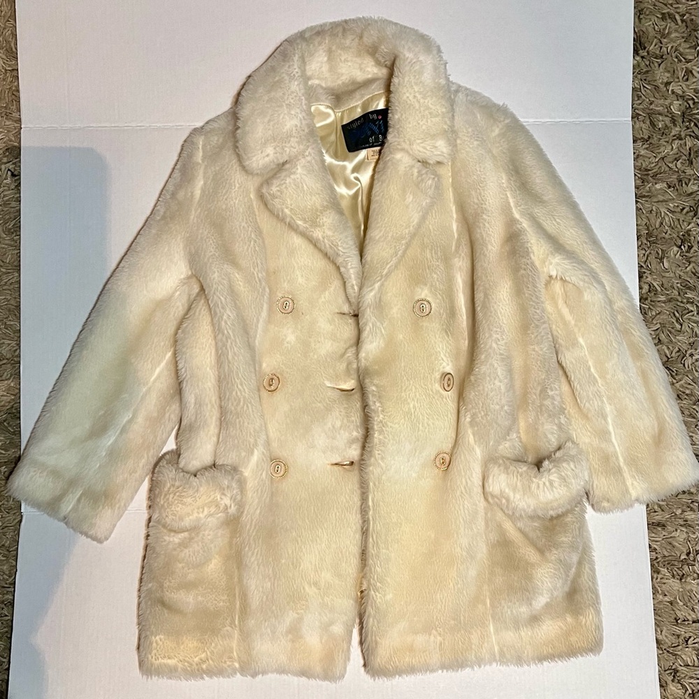 Vintage Ivory Coat Davis of Boston A Division Of Jonathan Logan